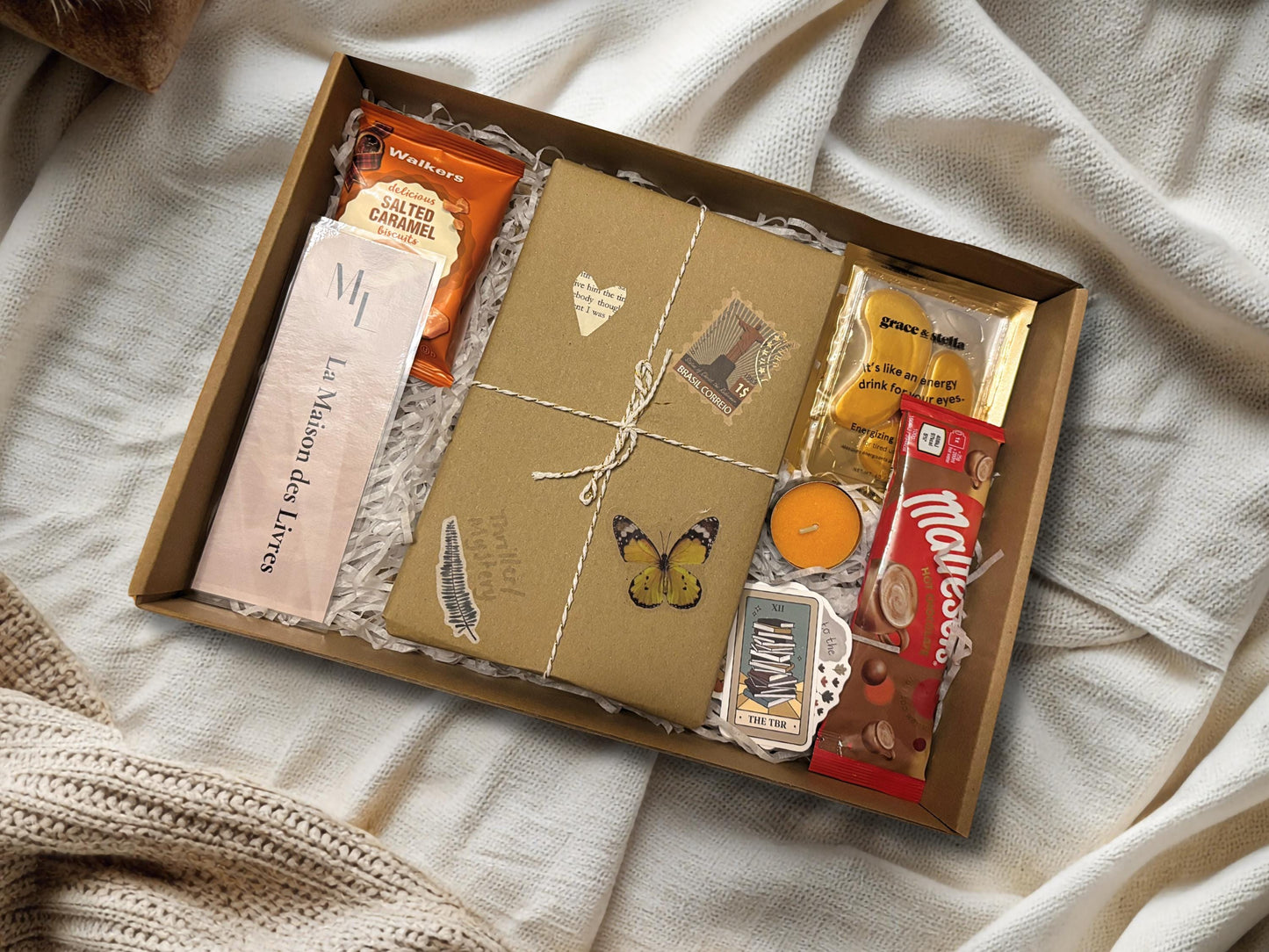 Blind Date With a Book – Luxury Surprise Book Gift Box