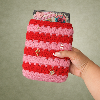 Sweetheart Crochet Kindle Sleeve – Handmade Bookish Case